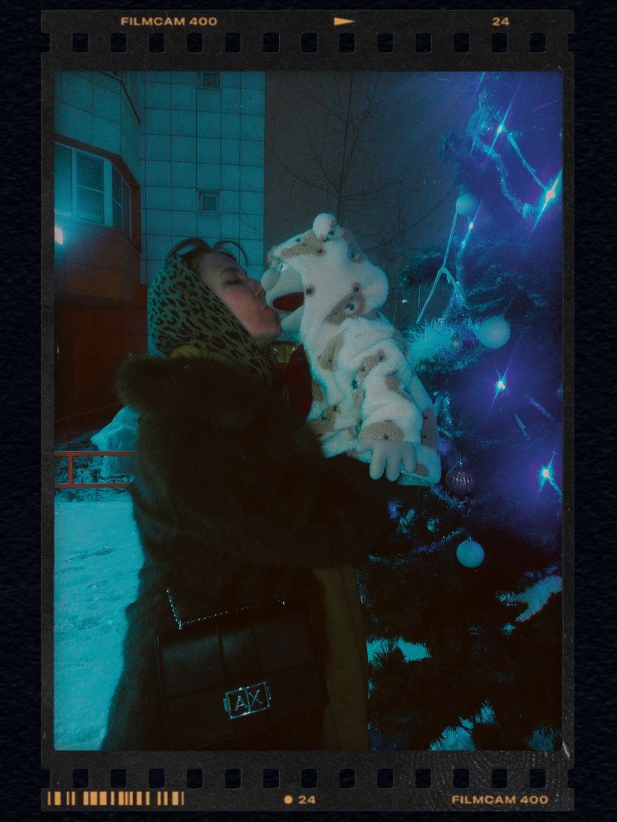 Я и Модест во дворе дома