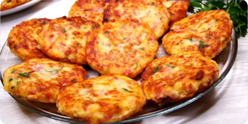 Горяченькие они просто объедение... Биточки... с хрустящей корочкой снаружи и мягкие внутри...