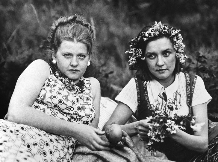    Ирина Муравьева и Вера Алентова   
ТАСС