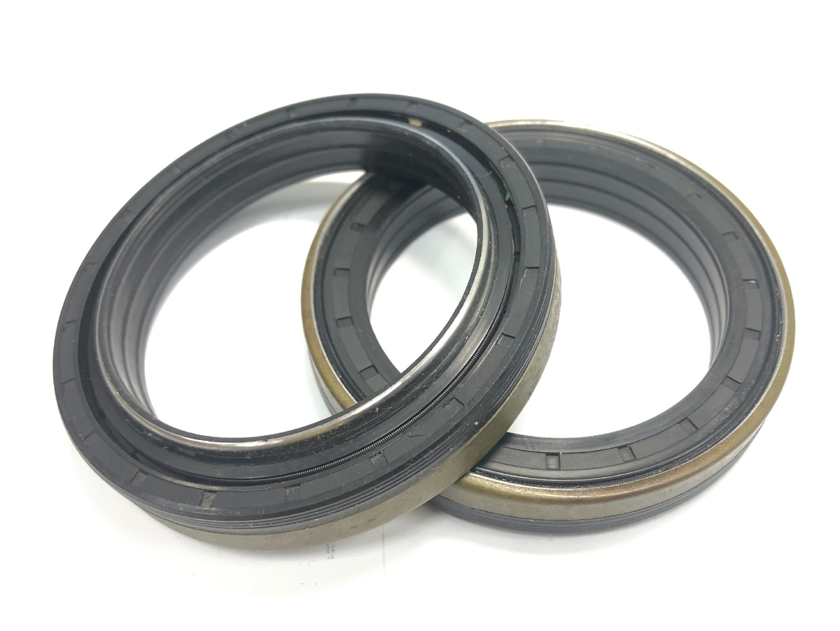 Сальник   заднего моста (полуоси) | 70*95*13/14.5 | (Y00440 RWDR) | Y00440 | SNF
https://mirsalnikov.ru