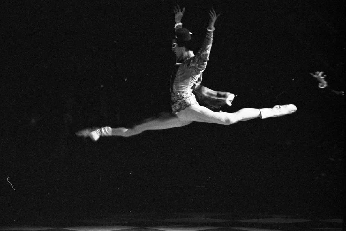 Бражников А.Н. С. С. Прокофьев. Балет 'Ромео и Джульетта'. Большой театр. Сцена из спектакля. Из фондов Музея музыки.