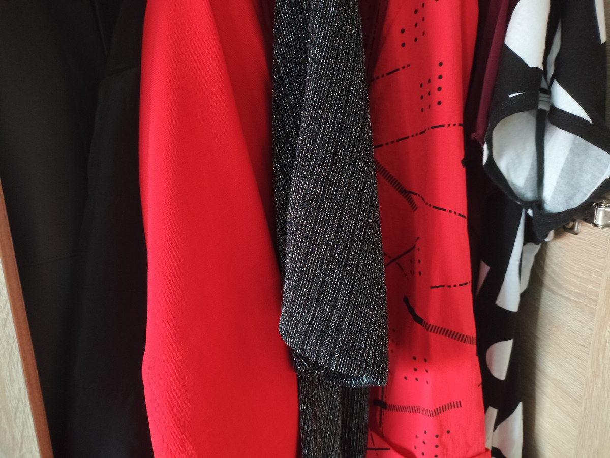 И в сочетании с красным. Отлично!