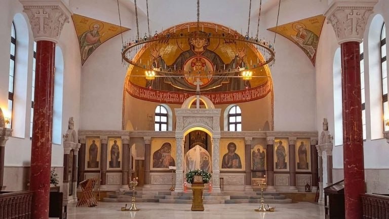 В наши дни по всей России строится много прекрасных храмов