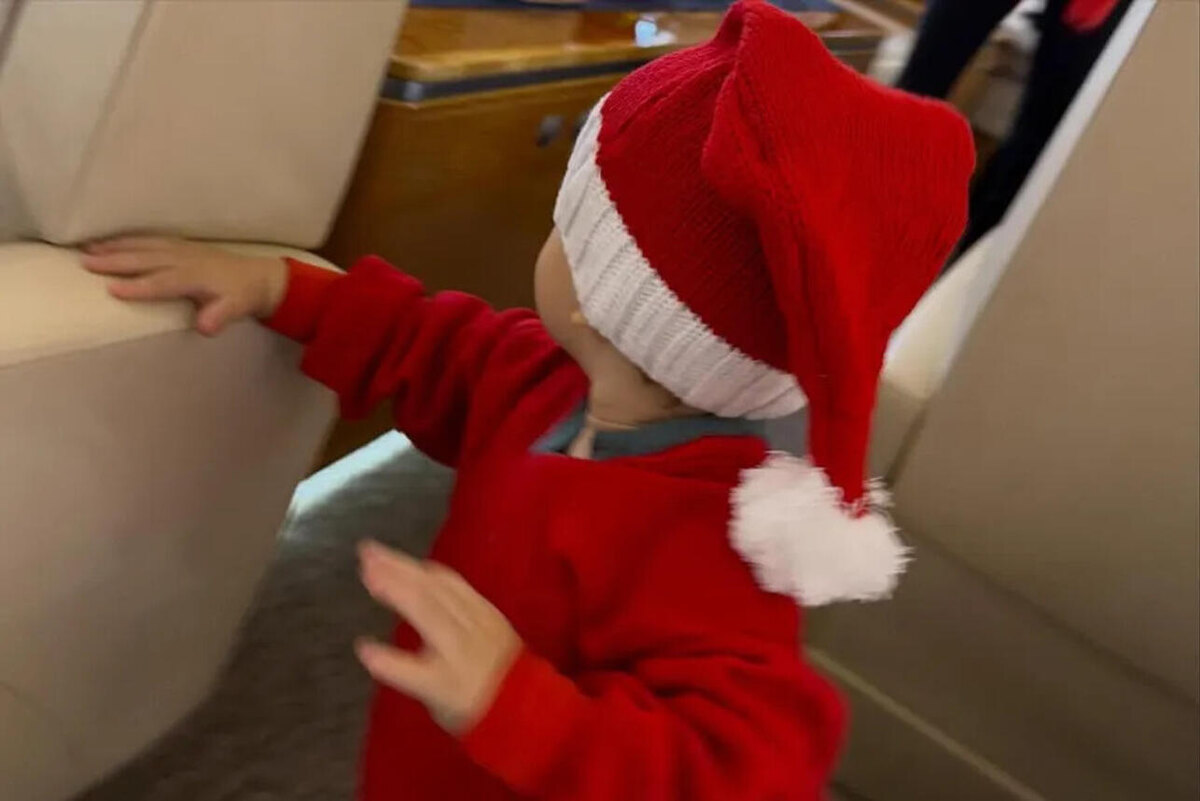    Джастин Бибер поделился новым фото сына Социальные Сети