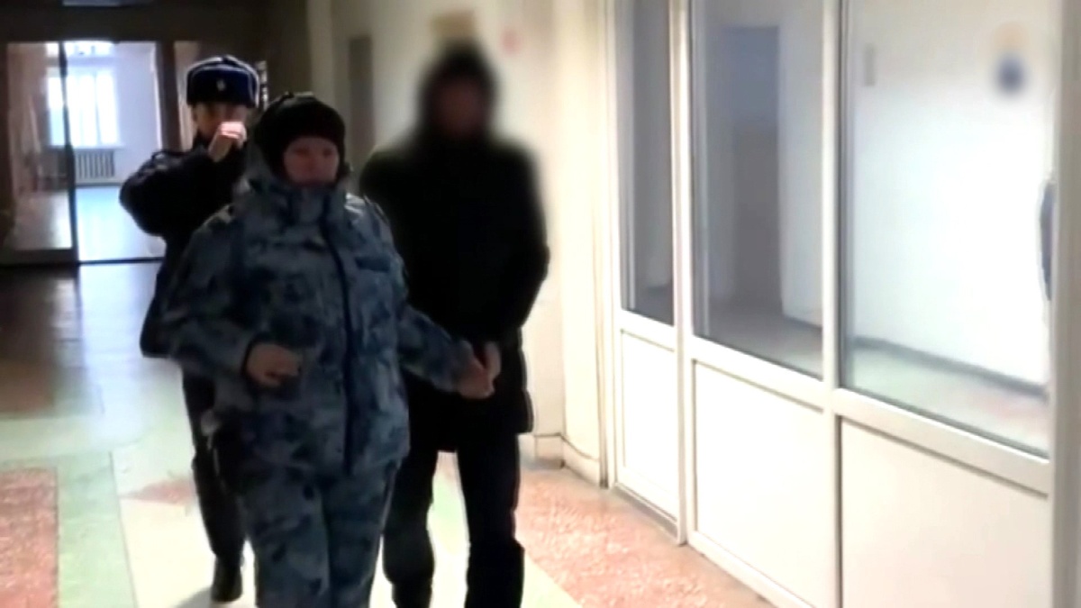    Мигранта, пристававшего к сургутянке, заключат под стражу