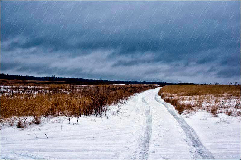 Как влияет погода на человека. Ненастные дни вызывают негативные эмоции. Фото авторов.