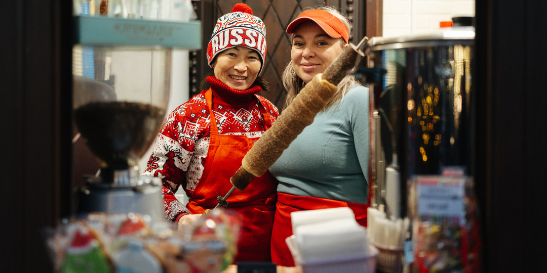 Гастрономические радости «Путешествия в Рождество»: какие вкусы и ароматы ждут гостей в уютных шале фестивальных площадок