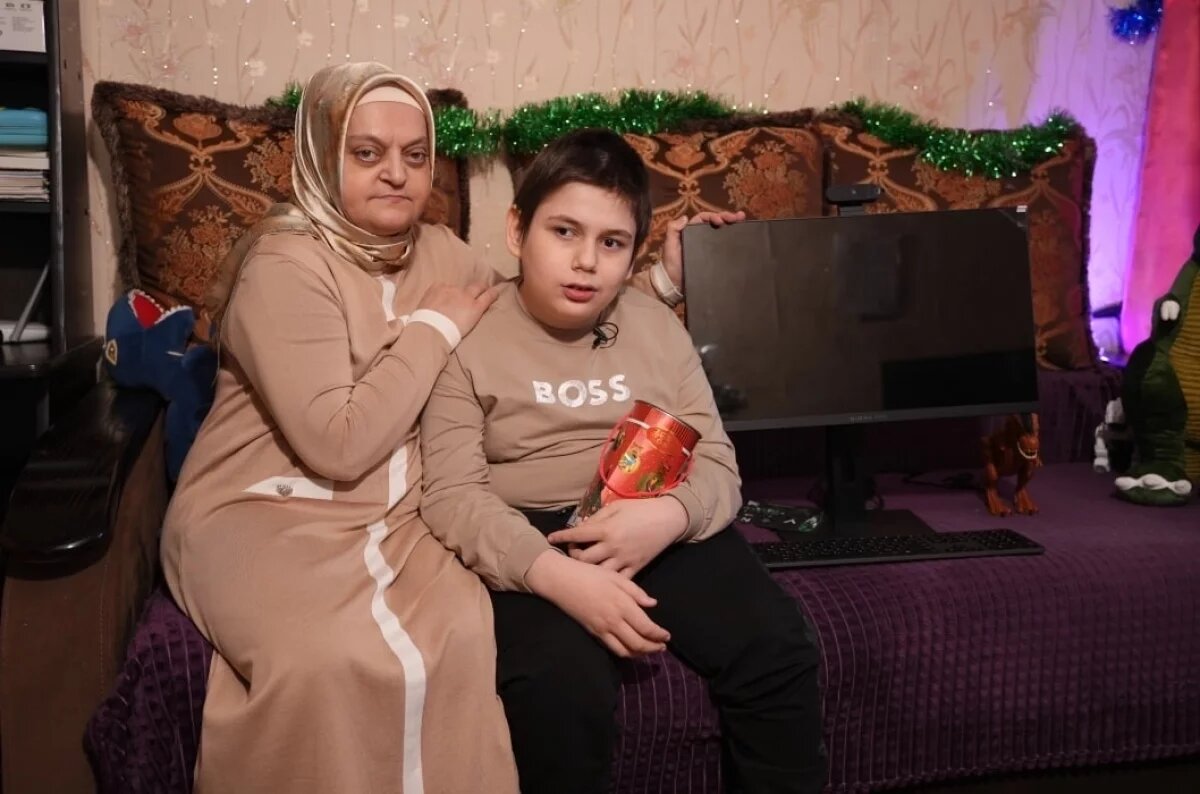    Компьютер для учёбы от Деда Мороза.