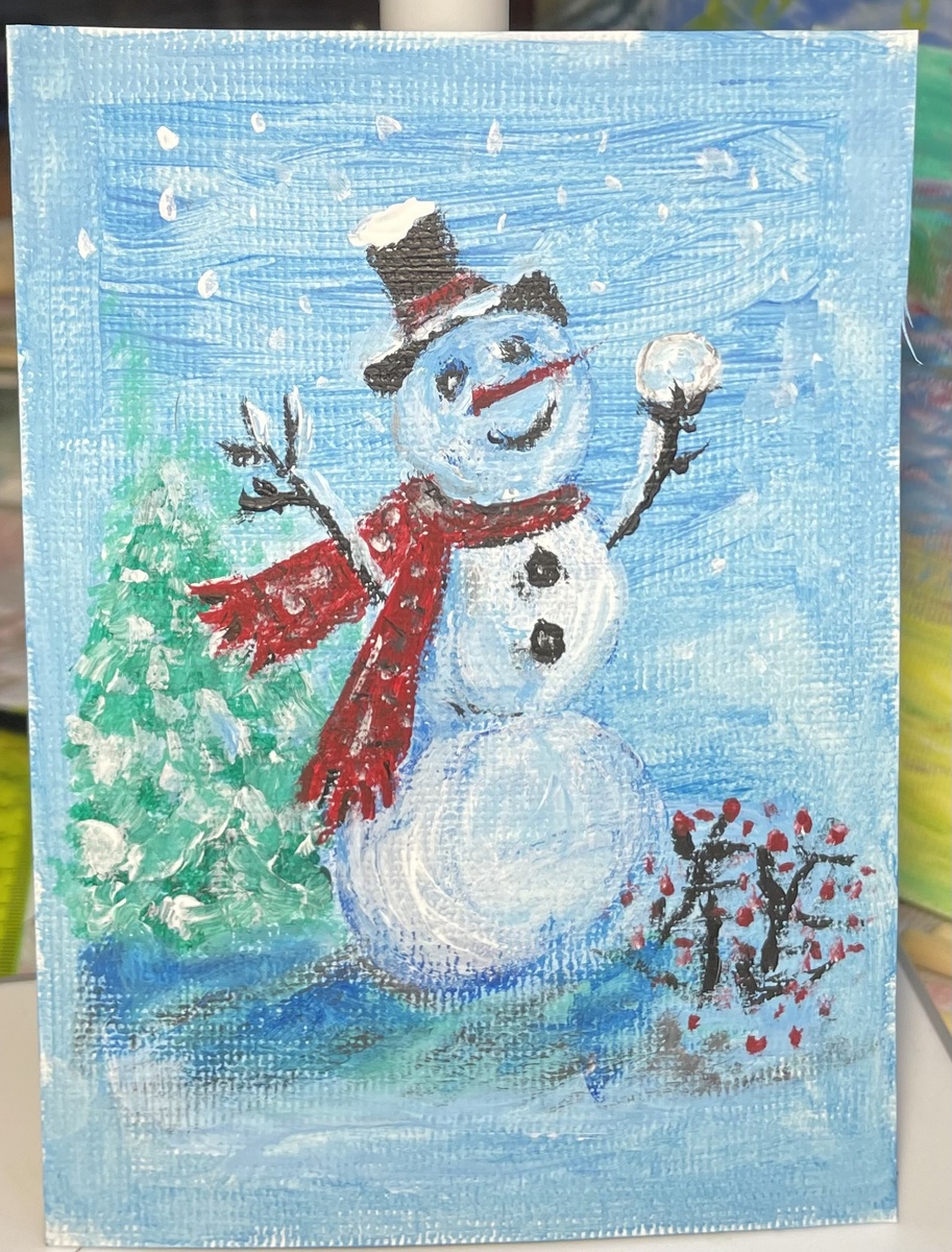 Снеговика срисовала. Надо было бумагу проклеить и загрунтовать. А так как я это не сделала - получилось то что получилось. Потратила немного акрила и времени.