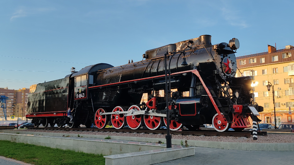 Паровоз Л-1843 возле Жд вокзала Йошкар-Олы