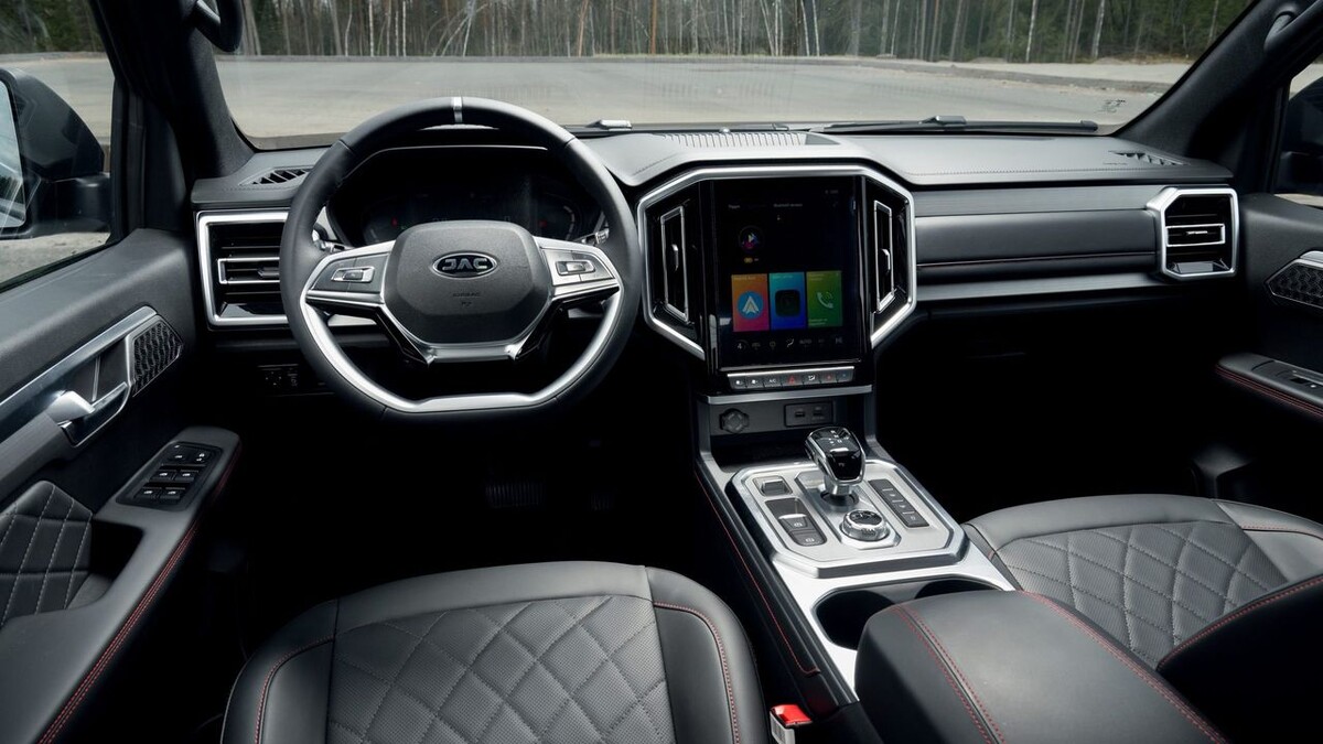    Интерьер JAC T9. Фот JAC