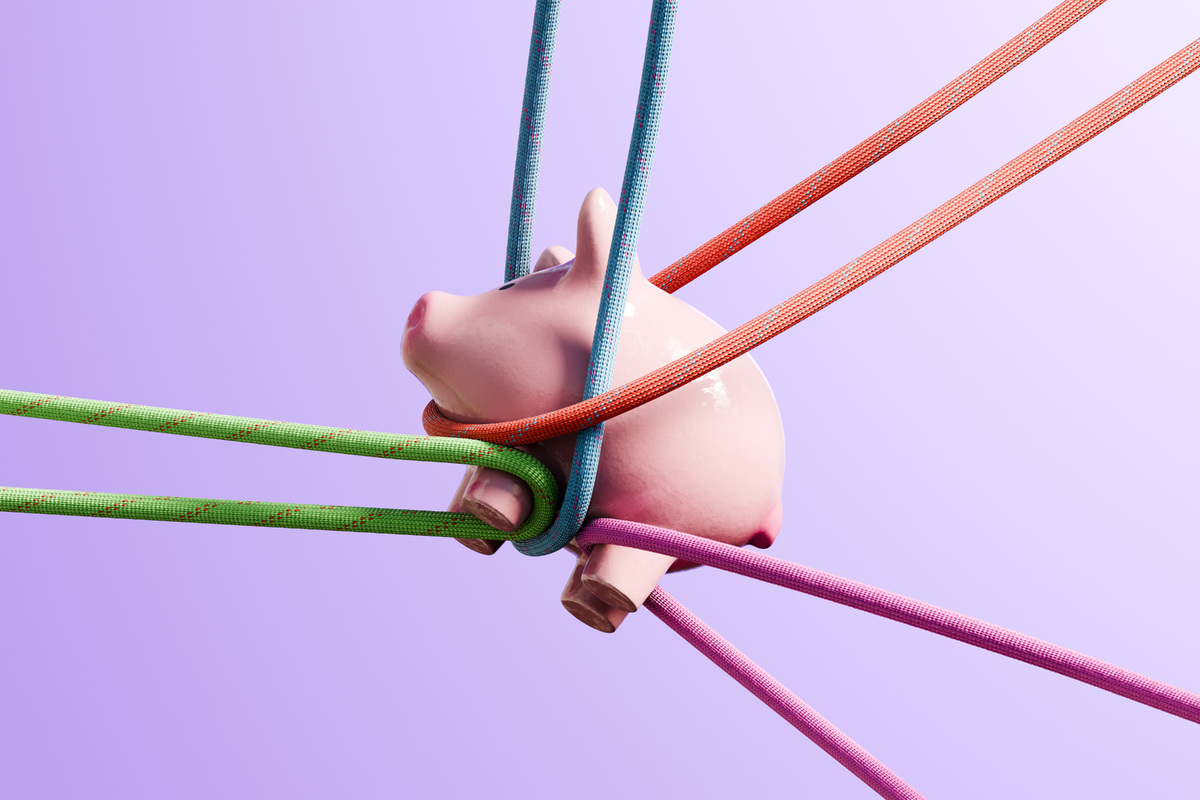     Долги достигли рекордных 3,3 трлн: почему россияне не хотят платить налоги?