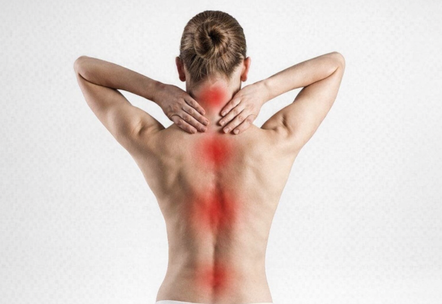 Спазм в спине: почему возникает боль и как эффективно снять напряжение