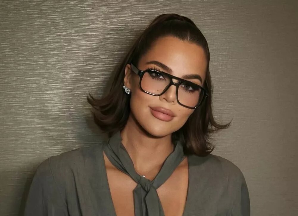    Хлое Кардашьян раскрыла, кто платит за их ежегодную новогоднюю вечеринку