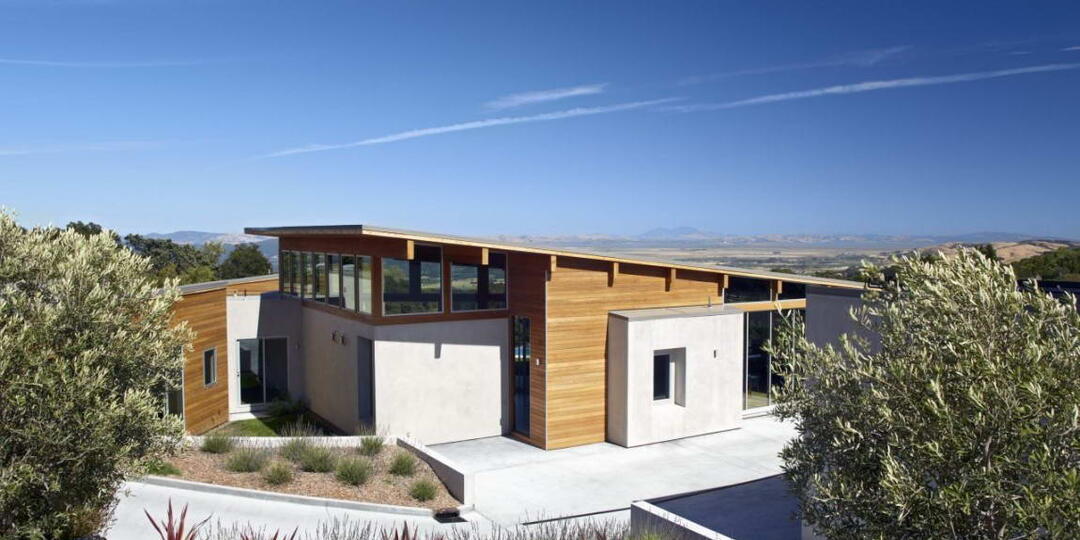 Солнечный дом, Круглый дом и ещё 3 красивых дома по пятницам