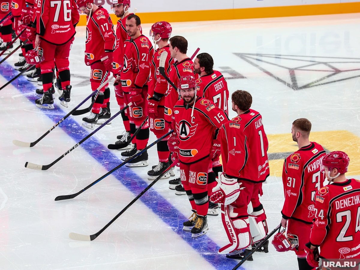     Екатеринбуржцы играли в Астане