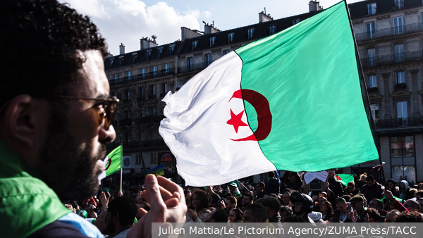     Фото: Julien Mattia/Le Pictorium Agency/ZUMA Press/ТАСС   
 Текст: Валерия Вербинина