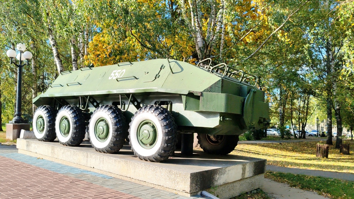 Броне транспортёр БТР - 60