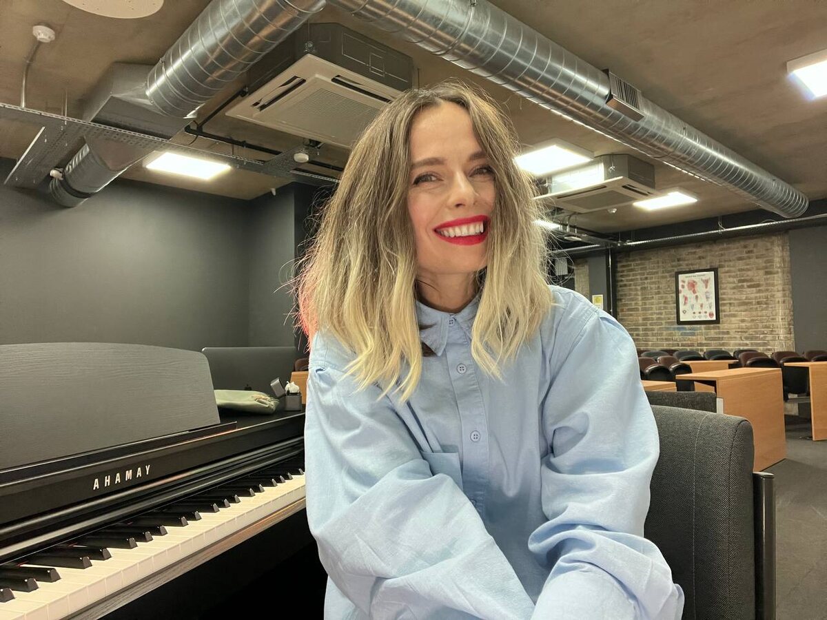 Юлия Кантонистова - вокалистка, музыкант, педагог, автор обучающих курсов вокала, MMus