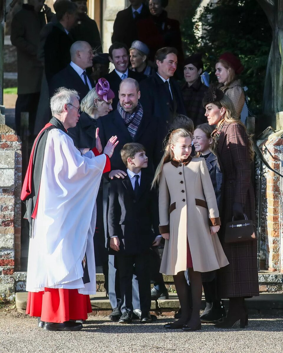 Уильям и Кейт с детьми📷
