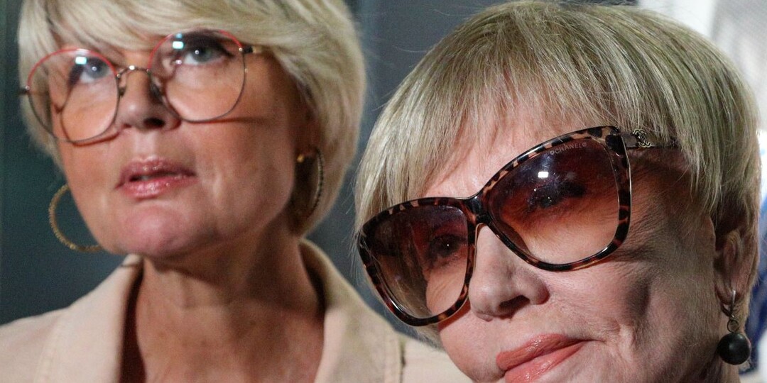 Юлия Меньшова почтила память умершей матери