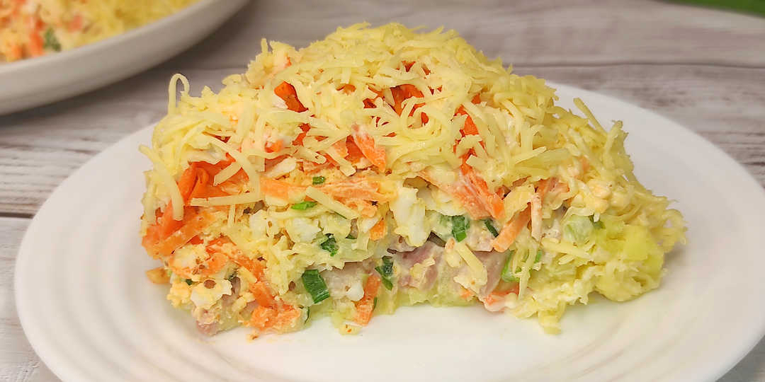 ПРАЗДНИЧНЫЙ салат "МАРКИЗ" с копченой КУРИЦЕЙ и морковью по-корейски.