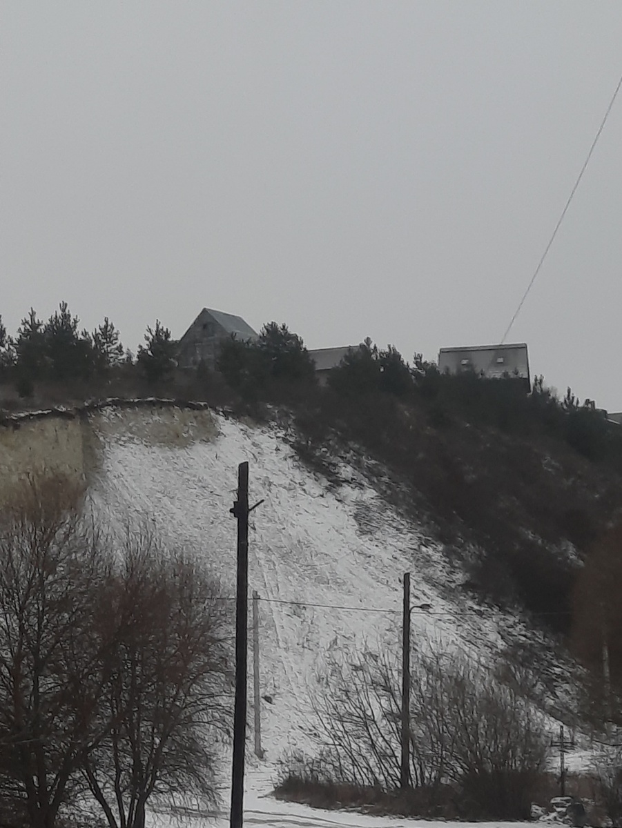 Дома на краю...Фото автора 