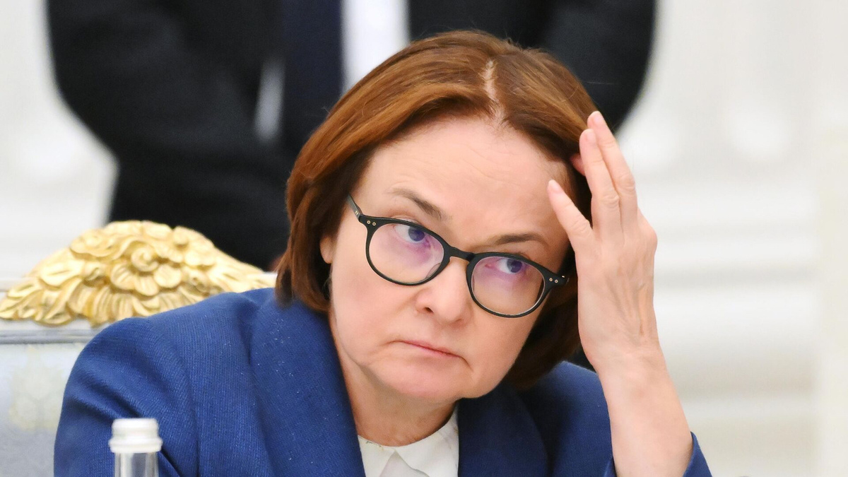 Как обычные вклады вскрыли реальный масштаб бедности в России