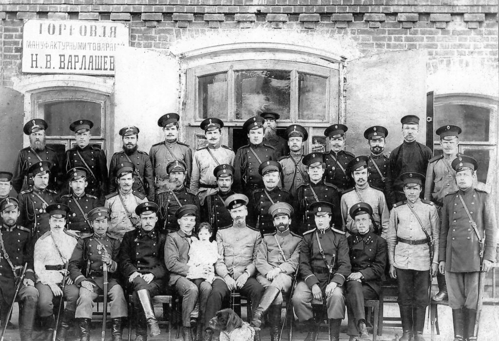 Штат полиции Пермского уезда Пермской губернии состоял из полицейского управления, уездной стражи, Мотовилихинской полиции, городского полицейского управления, полиции на средства частных лиц. В конце XIX века в штат полиции дополнительно была введена фабрично-заводская полиция.