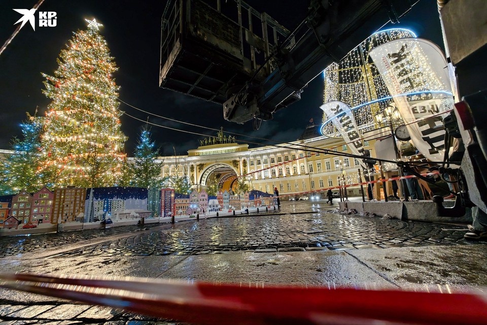  Главную Ель укрепили доптросами. Алексей БУЛАТОВ