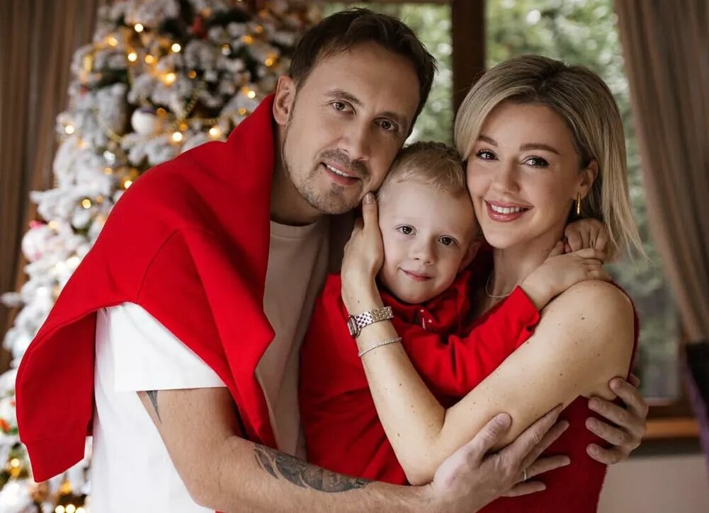    Юлианна Караулова трогательно обратилась к мужу по особенному поводу