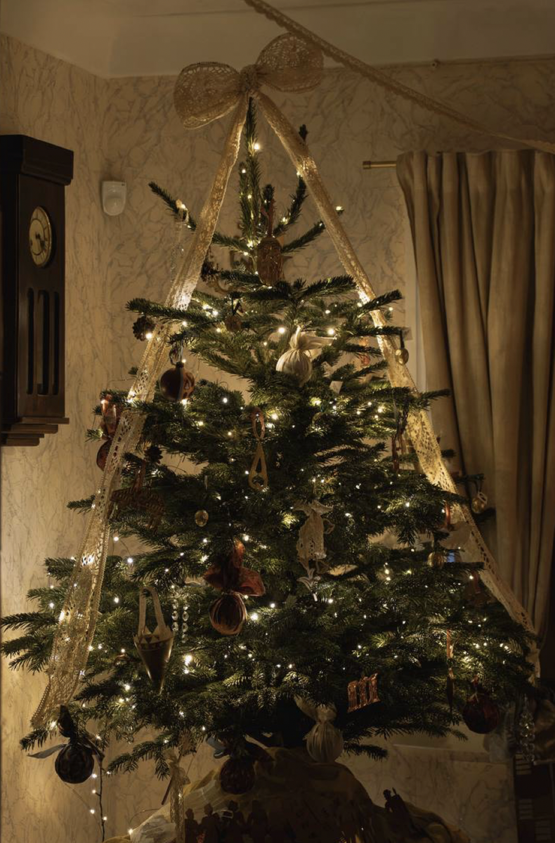 Ёлочка на мемориальной кухне Усадьбы Л.Н. Толстого в Хамовниках