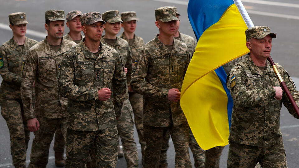     В МИД РФ усомнились в возможностях Украины содержать армию в 800 тыс. человек ANDY RAIN/EPA/TASS