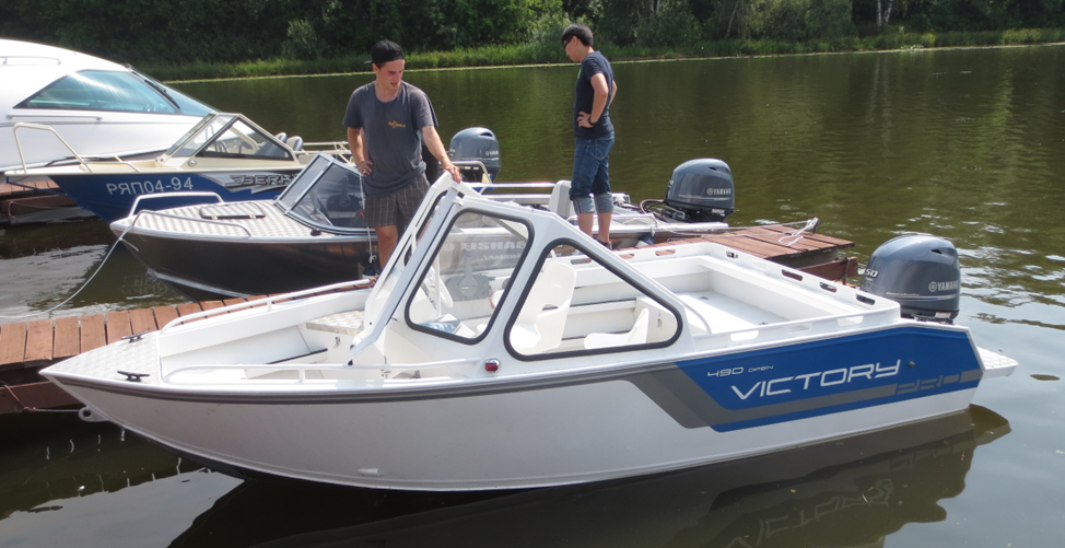 Катер VICTORY 490 с мотором YAMAHA F50