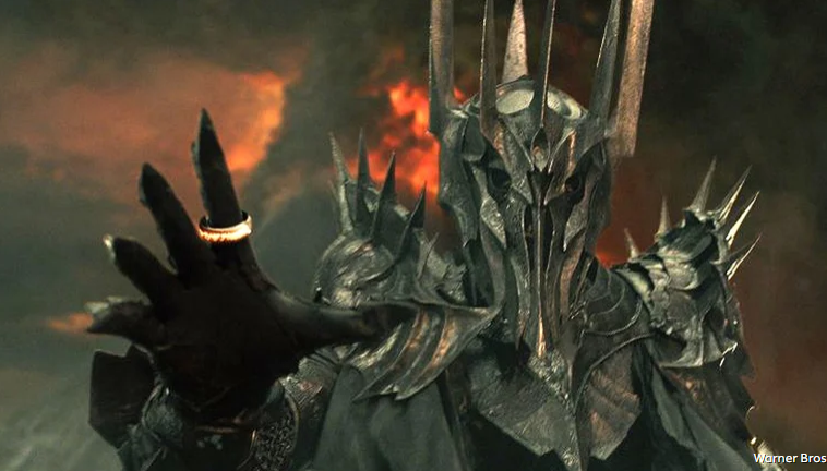 Моргот против Саурона: кто из злодеев «Властелина колец» сильнее?