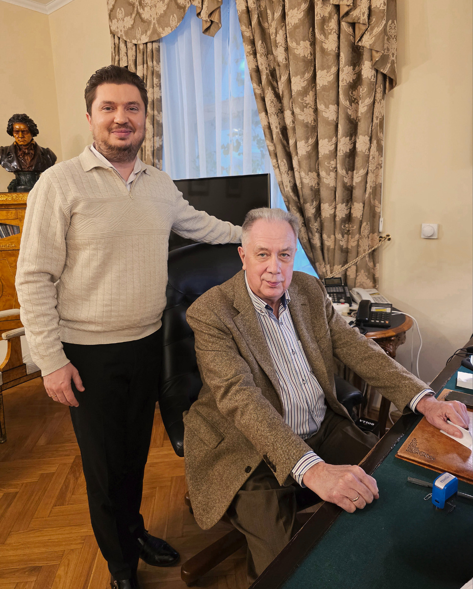 Ректор МГК имени П. И. Чайковского, Председатель Московского музыкального общества, доктор искусствоведения, профессор Александр Сергеевич Соколов и Илья Ушуллу