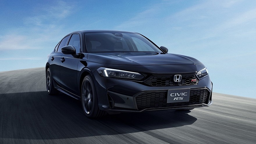    На фото: актуальная версия Honda Civic RS (для японского рынка)