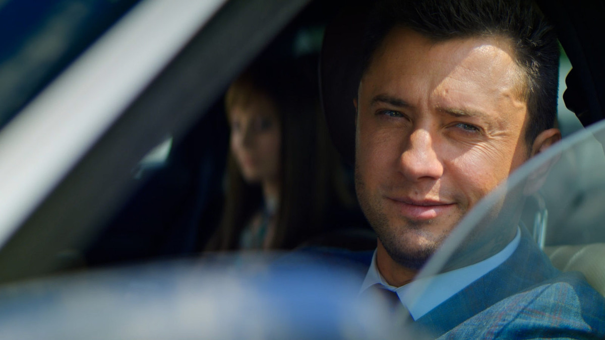 Кадр фильма  «Водитель-олигарх»