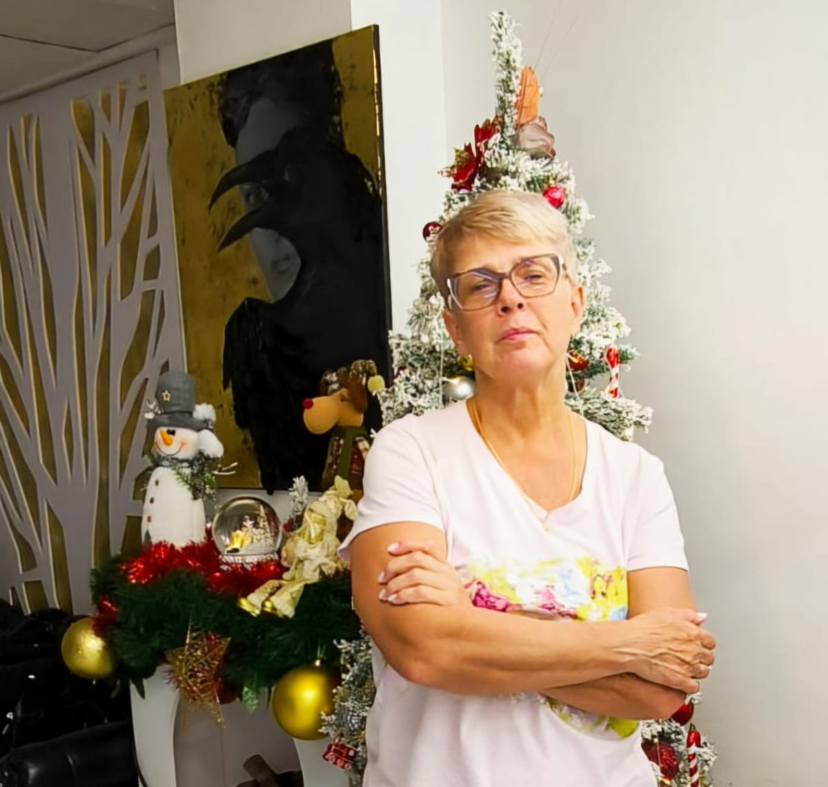 Уже с новой прической в салоне. 