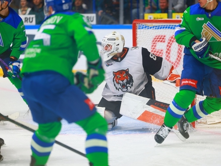     Два взяли – два отдали: В ответном матче с «Салаватом Юлаевым» хабаровский «Амур» вернул должок уфимской команде. Фото: ХК "Салават Юлаев"