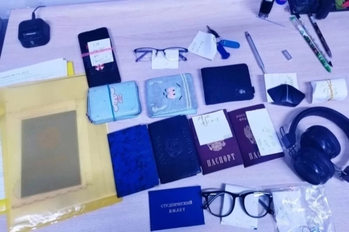    Жители Улан-Удэ оставляют в транспорте телефоны, паспорта и аттестаты