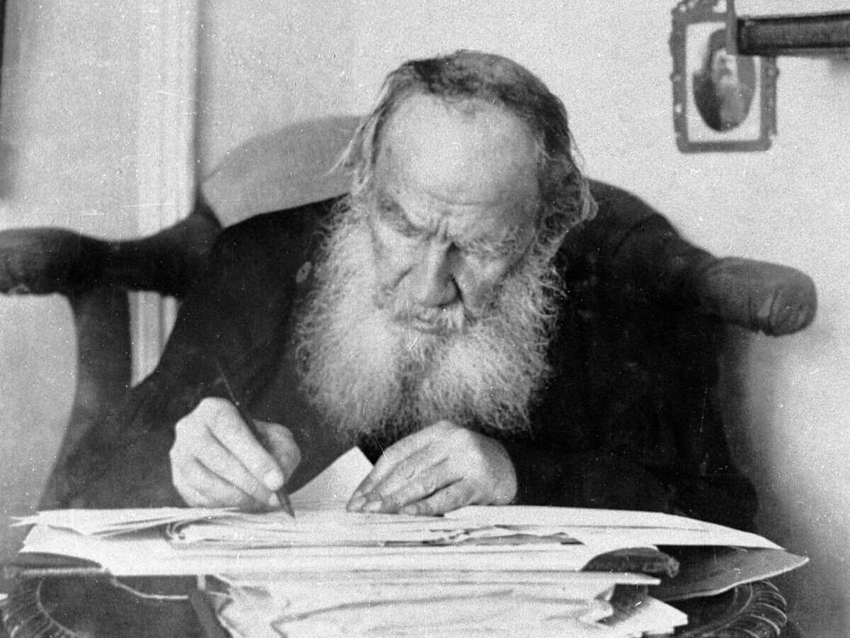    Писатель Лев Николаевич Толстой в Ясной Поляне | © РИА Новости
