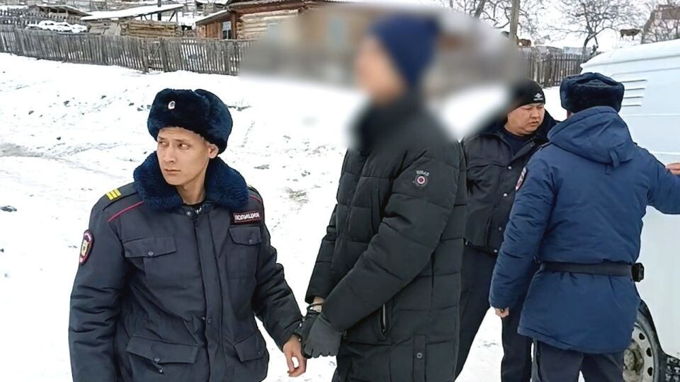    Задержание курьера мошенников. Источник: МВД по Республике Алтай