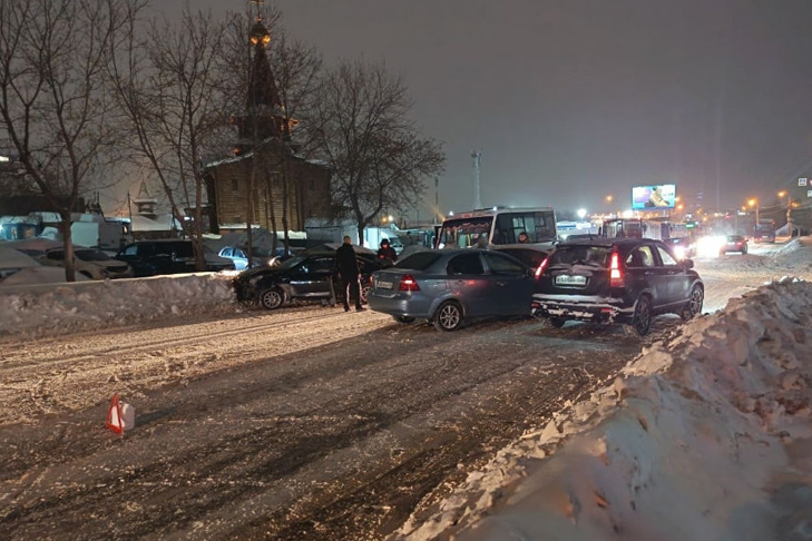    Фото "Инцидент Новосибирск"