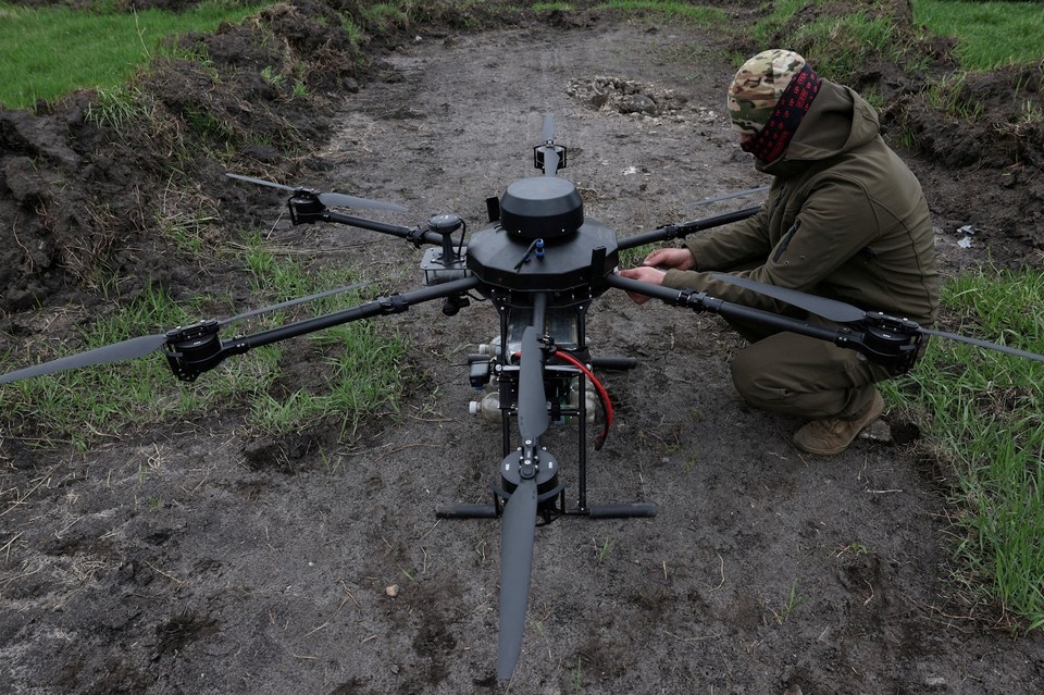    Силы ПВО сбили и уничтожили за ночь 77 дронов ВСУ над регионами России REUTERS