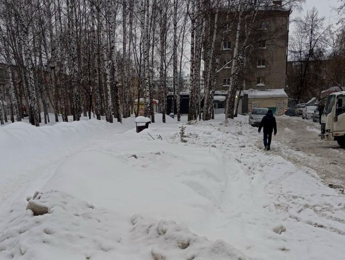 Состояние нового сквера обеспокоило жителей ОбьГЭСа