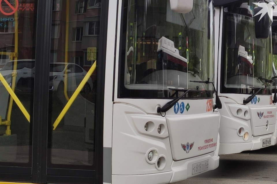    Проездной на два вида транспорта обойдется рязанцам в новом году в 1970 рублей.