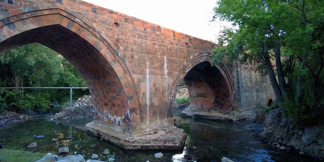 В ЕРЕВАНЕ ВОССТАНОВЛЕН САМЫЙ СТАРЫЙ МОСТ