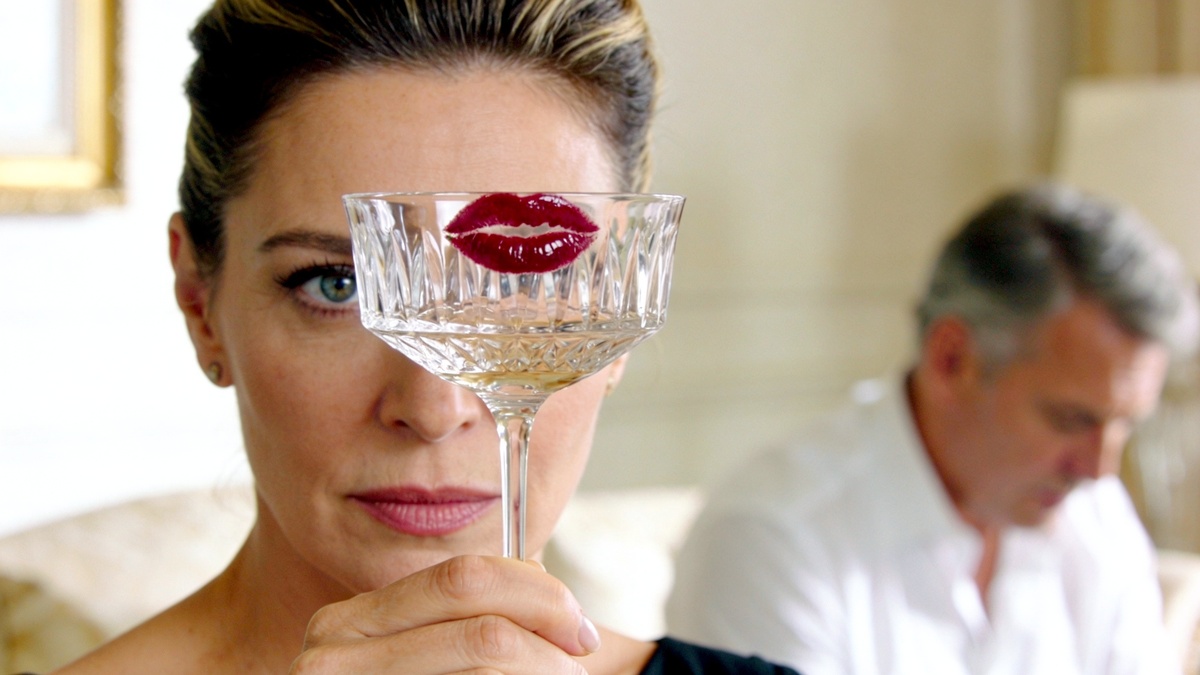 Выгнала мужа, который выдавал мои успехи за свои, а потом вернула