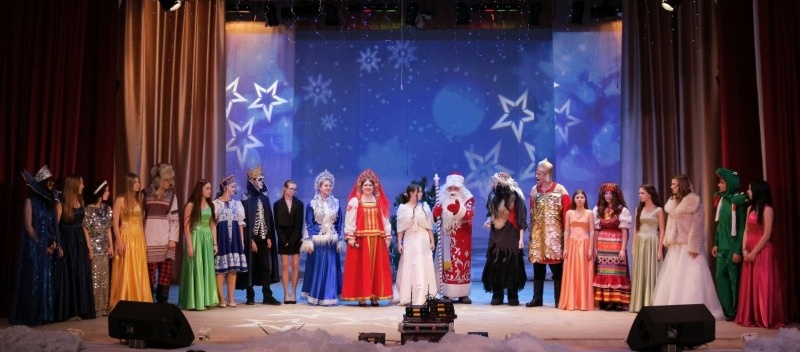 Елка главы - праздник новогодних чудес для обливской детворы